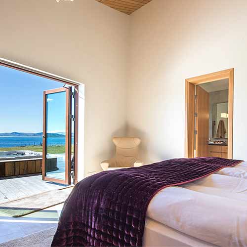 Bedroom Lakeview cottage