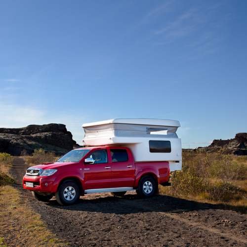 TOYOTA HILUX 4X4 CAMPER